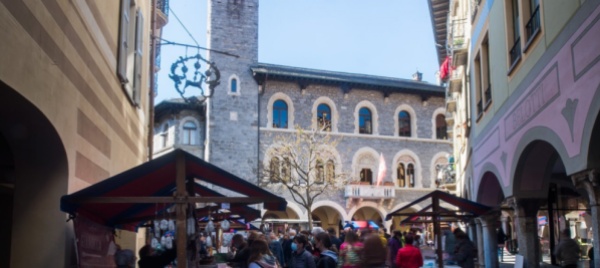 domenica-con-negozi-aperti-e-saldi-a-bellinzona