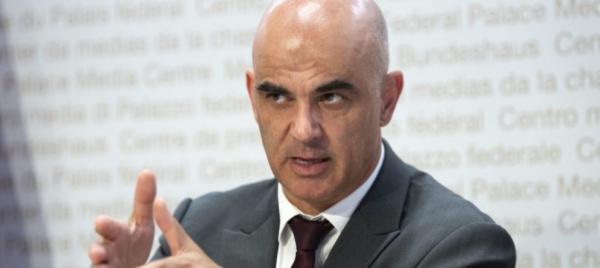 alain-berset-invita-le-aziende-a-fare-di-piu-per-le-vaccinazioni