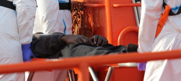 29-migranti-7-bambini-morti-al-largo-delle-canarie