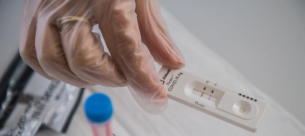 meno-contagi-ma-piu-pazienti-in-cure-intense
