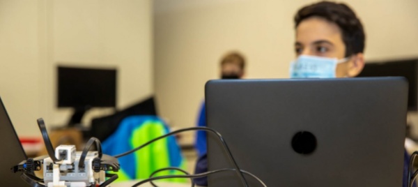 corsi-di-robotica-e-programmazione-per-giovani