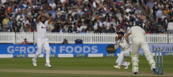 i-talebani-aprono-al-cricket-perche-puo-smuovere-le-masse