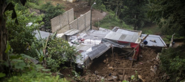 uragano-in-messico-i-morti-salgono-a-nove
