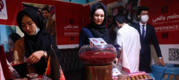 la-paura-delle-donne-afghane-e-la-fine-del-mondo