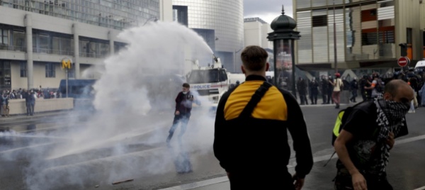green-pass-francia-quarto-weekend-di-manifestazioni