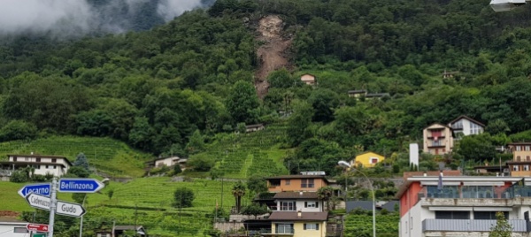 frana-di-gudo-strada-aperta-un-ora-e-mezza-al-giorno