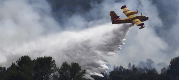 brucia-la-costa-azzurra-migliaia-di-evacuati