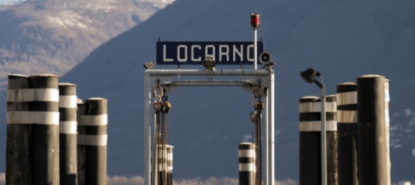 lago-maggiore-una-motonave-ibrida-fa-scalo-a-locarno