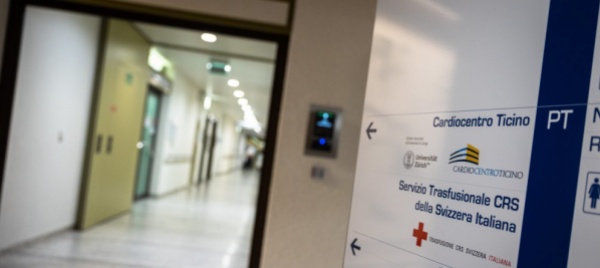covid-agli-onori-infermiere-in-prima-linea-del-cardiocentro