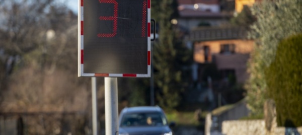 mendrisio-un-radar-amico-nei-pressi-delle-scuole