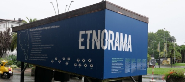 locarno-l-etnorama-una-cabina-blu-per-viaggiare-nel-tempo