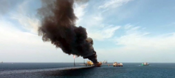 messico-incendio-su-piattaforma-petrolifera-5-morti