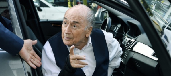 blatter-davanti-al-ministero-pubblico-della-confederazione