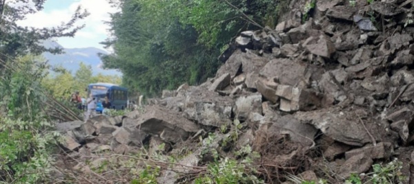 frana-a-claino-con-osteno-viabilita-comasca-difficoltosa