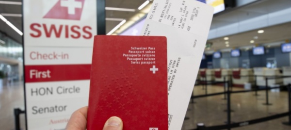dalla-svizzera-al-regno-unito-da-ottobre-servira-il-passaporto