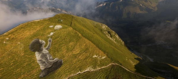 un-nuovo-respiro-saype-affresca-il-moleson