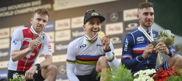 nino-schurter-per-la-nona-volta-re-della-mountain-bike