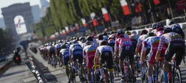 nel-2022-un-tour-de-france-un-po-svizzero