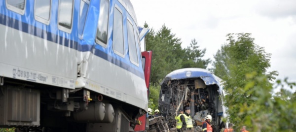 scontro-tra-treni-in-rep-ceca-morti-il-macchinista-e-una-donna