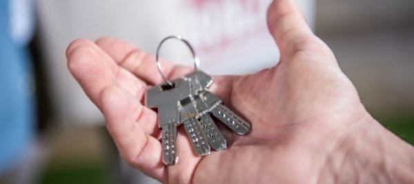 pericolo-di-bolla-immobiliare-cresce-in-svizzera