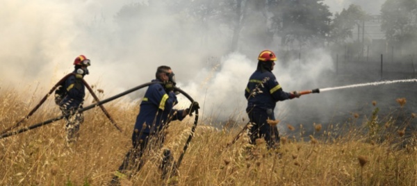 le-fiamme-non-danno-tregua-in-grecia-e-in-turchia
