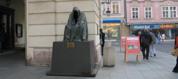 addio-alla-pittrice-e-scultrice-anna-chromy