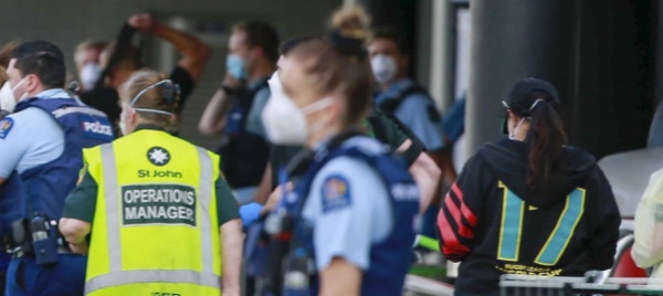nuova-zelanda-pugnala-6-persone-in-negozio-e-terrorismo