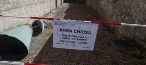 campanile-falciato-dall-elicottero-ultimatum-alla-ditta