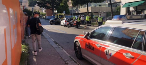 lugano-scontro-fra-due-auto-in-via-brentani