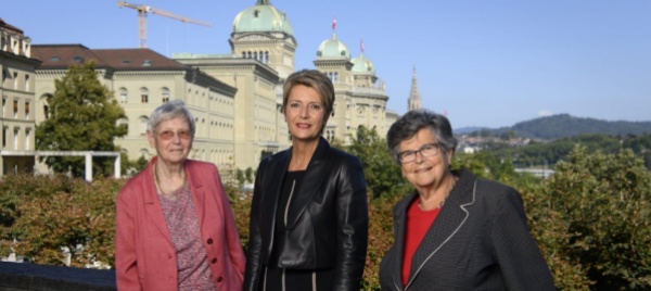 festeggiamenti-a-berna-per-i-50-anni-del-voto-alle-donne