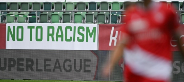 razzismo-multa-e-partita-a-porte-chiuse-per-l-ungheria