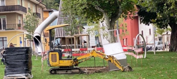 iniziati-i-lavori-per-completare-il-parco-giochi-di-giubiasco