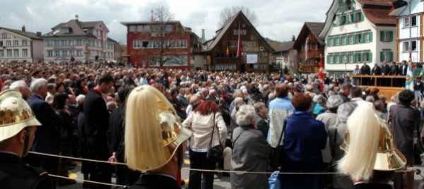 landsgemeinde-in-formato-maxi-dopo-due-anni-e-mezzo-di-pausa