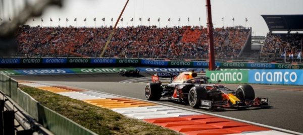 max-verstappen-fa-colpo-doppio-a-casa-sua
