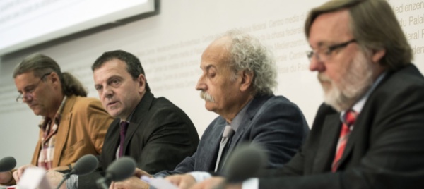 si-alla-legittima-difesa-no-alle-pigioni-e-al-referendum