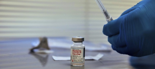 linea-dura-a-new-york-via-medici-e-infermieri-non-vaccinati