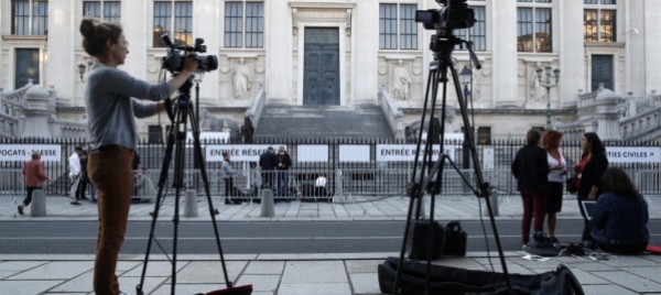 a-parigi-al-via-il-processo-per-gli-attentati-del-2015