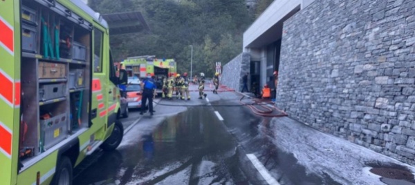 berzona-fiamme-nel-centro-servizi-onsernonese