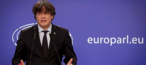 carles-puigdemont-puo-lasciare-la-sardegna