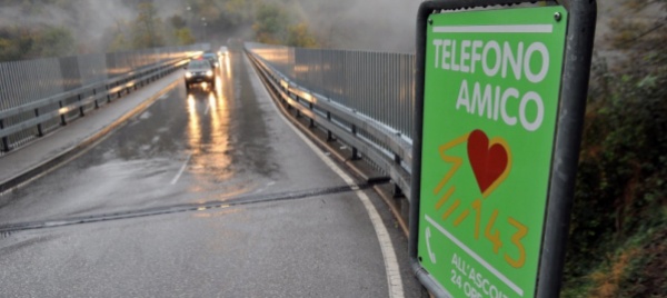la-pandemia-alimenta-i-pensieri-suicidi