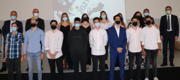 premiati-i-migliori-diplomati-nel-settore-farmaceutico