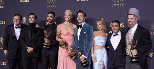 agli-emmy-awards-trionfano-the-crown-e-ted-lasso