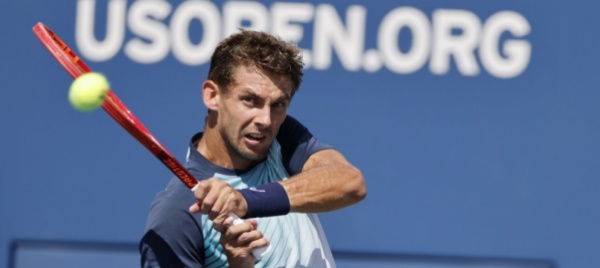 gojowczyk-ostacolo-troppo-alto-per-laaksonen