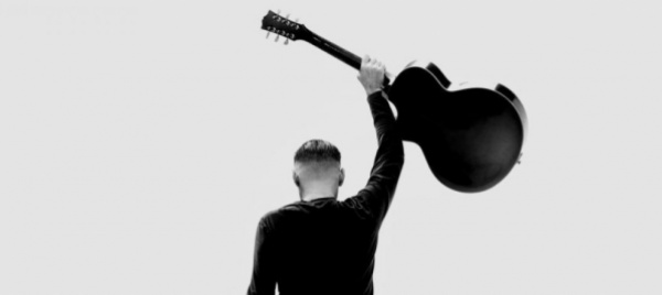 so-happy-it-hurts-il-bryan-adams-post-pandemico