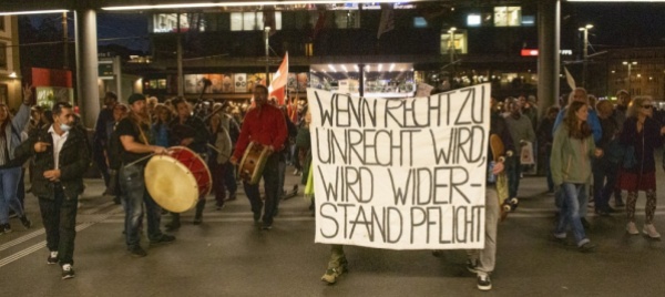 la-citta-di-berna-autorizza-un-raduno-contro-il-covid-pass