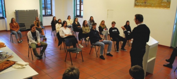 una-serata-per-i-18enni-di-comano