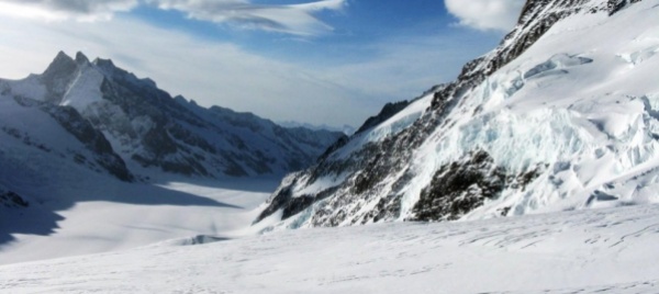 berna-alpinista-muore-in-un-crepaccio