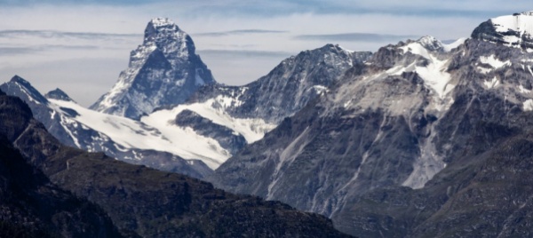 due-giovani-alpinisti-morti-sul-cervino