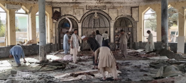 afghanistan-almeno-55-morti-nell-attacco-alla-moschea-di-kunduz