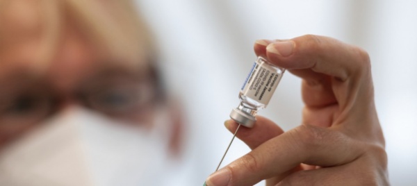 corte-suprema-non-blocca-obbligo-vaccino-per-insegnanti-newyorkesi